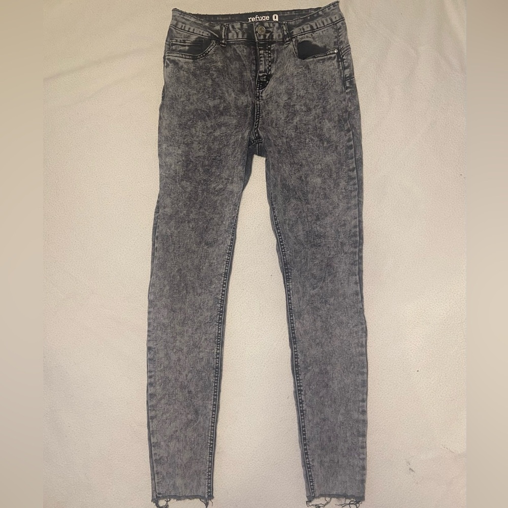 Reflex Gray Acid Wash Women's Skinny Jeans